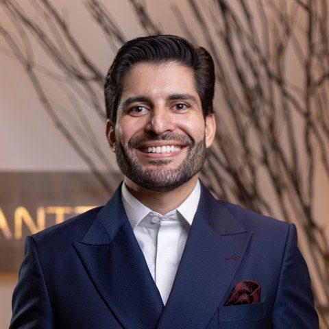 Dr. Diego Santos
